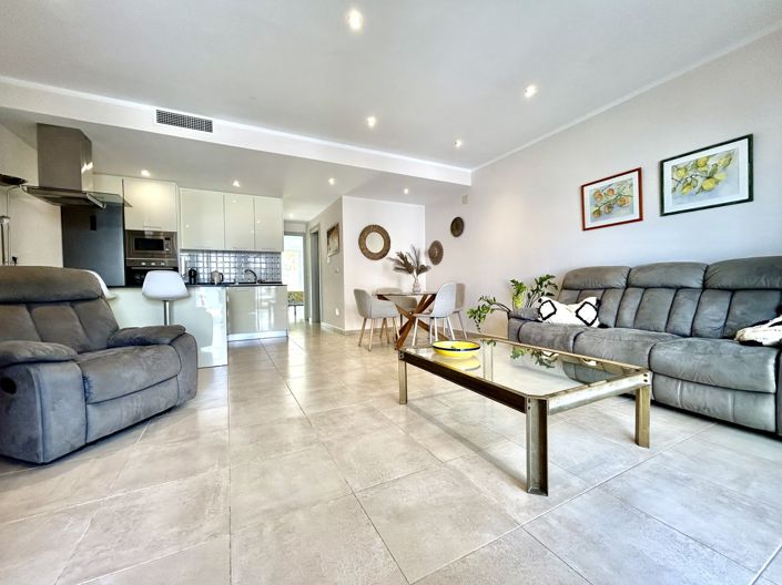 Image No.5-3 Bed Townhouse for sale