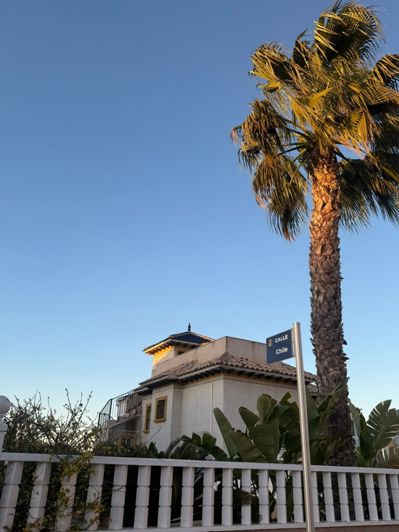 Image No.34-5 Bed Villa for sale