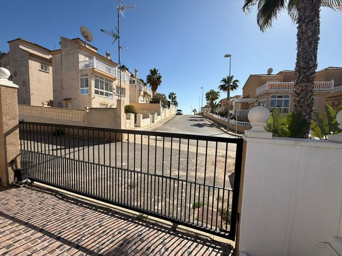 Image No.4-5 Bed Villa for sale