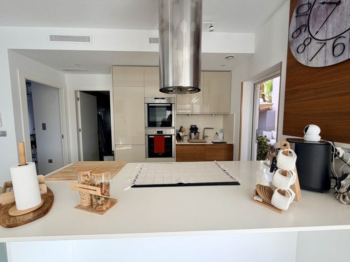 Image No.23-3 Bed Townhouse for sale