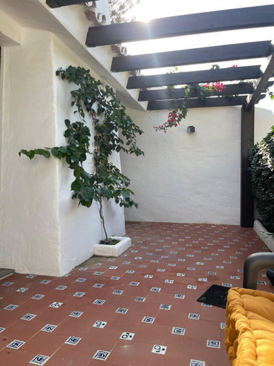 Image No.15-3 Bed Property for sale