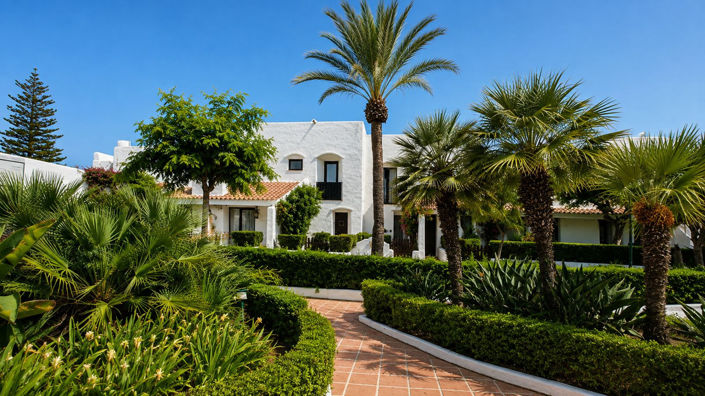 Image No.37-3 Bed Property for sale