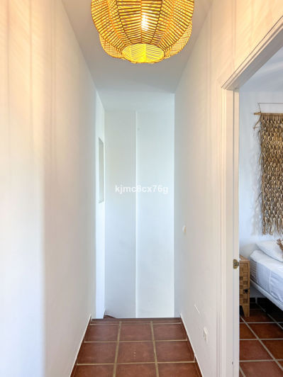 Image No.27-4 Bed Townhouse for sale