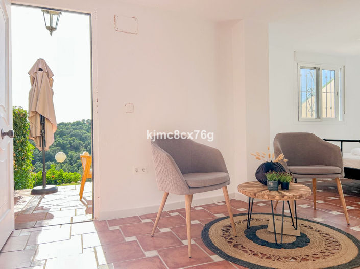 Image No.40-4 Bed Townhouse for sale