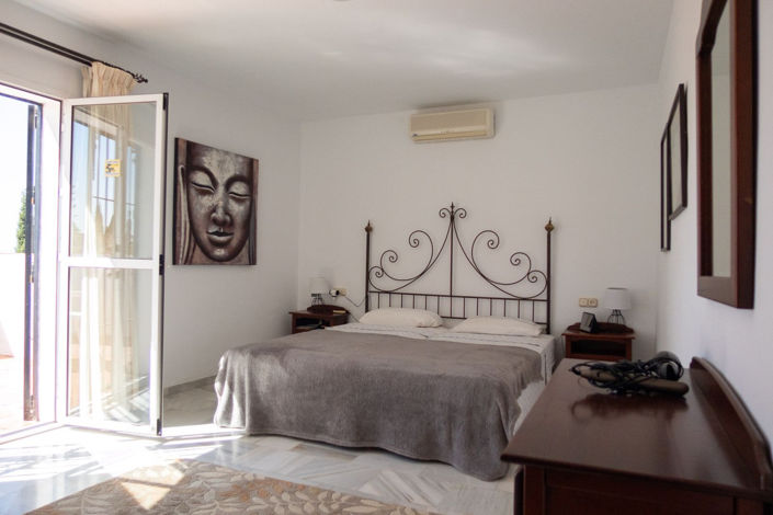 Image No.19-3 Bed Villa for sale
