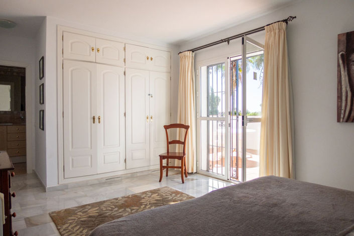 Image No.20-3 Bed Villa for sale