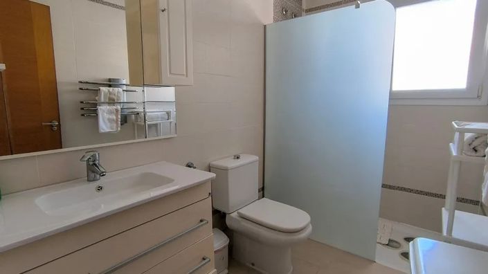 Image No.21-3 Bed Villa for sale