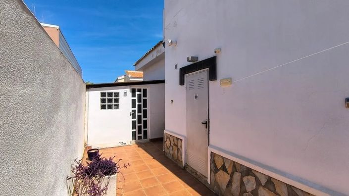 Image No.32-3 Bed Villa for sale