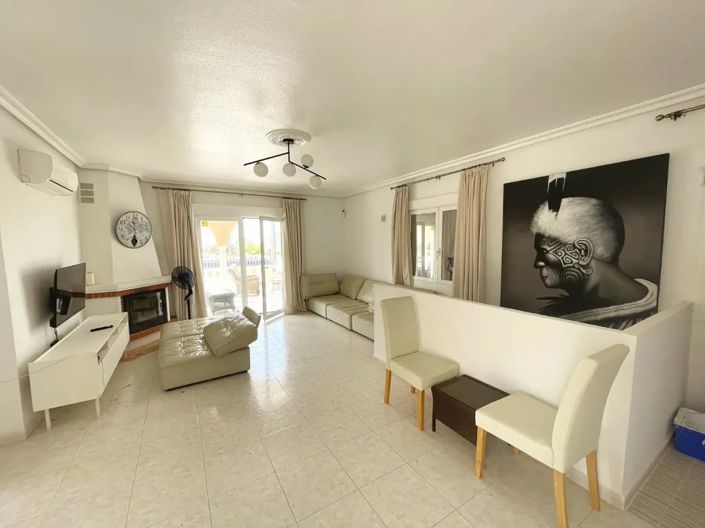 Image No.8-4 Bed Villa for sale