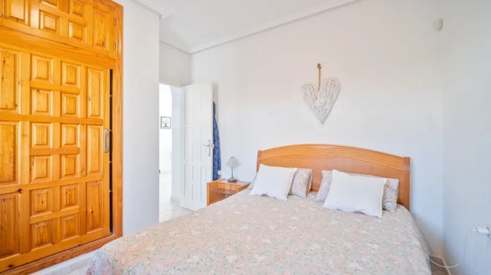 Image No.12-3 Bed Villa for sale