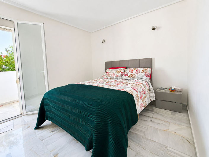 Image No.21-2 Bed Apartment for sale