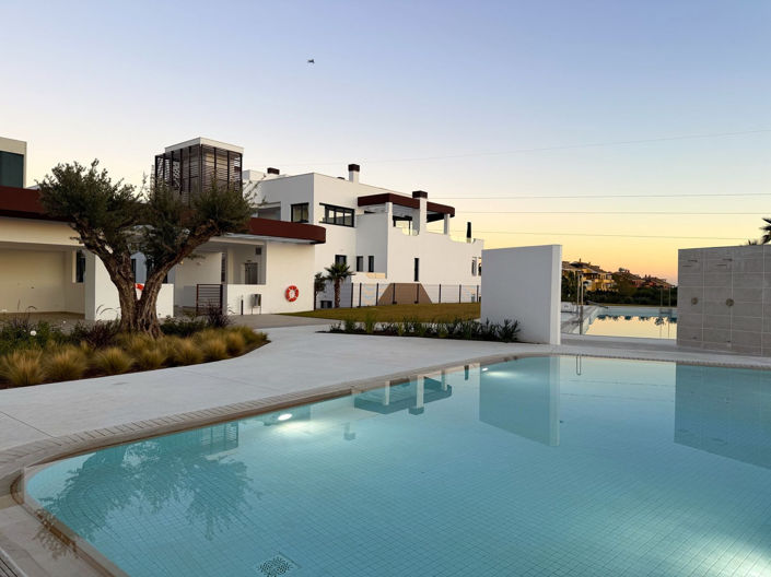 Image No.40-2 Bed Apartment for sale