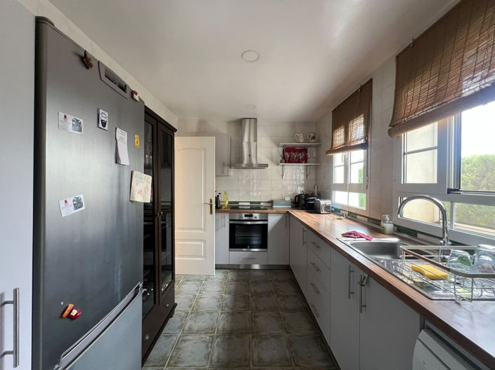 Image No.20-3 Bed Semi-Detached for sale