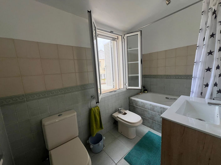 Image No.25-3 Bed Semi-Detached for sale