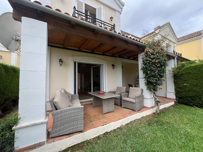 Image No.8-3 Bed Semi-Detached for sale