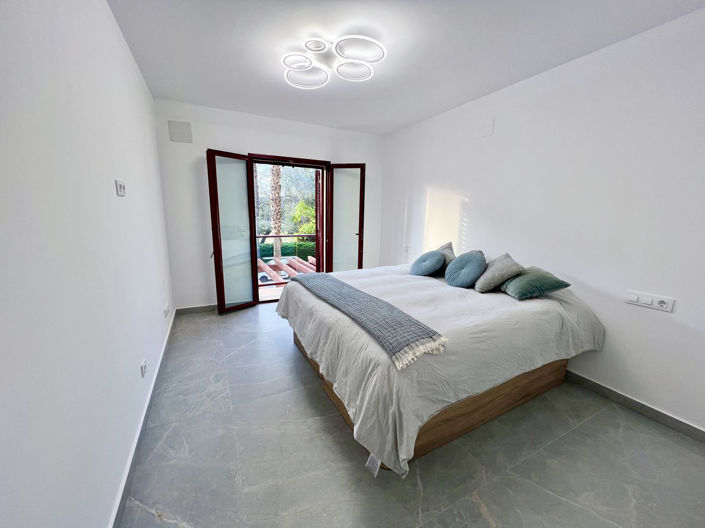 Image No.23-2 Bed Apartment for sale