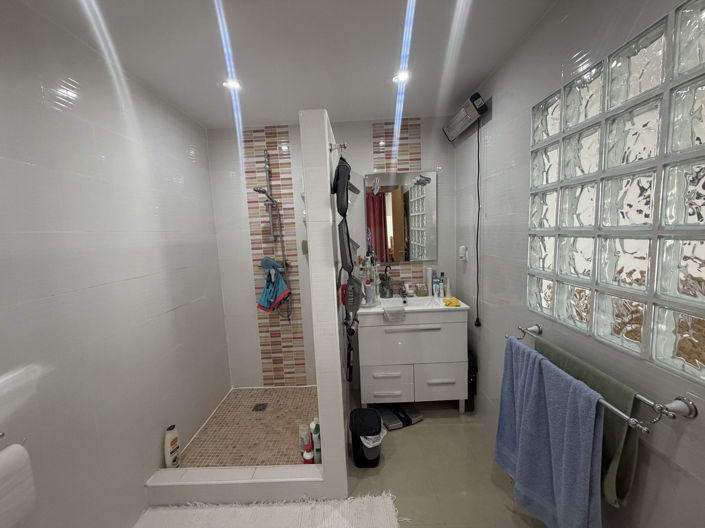 Image No.29-4 Bed Villa for sale