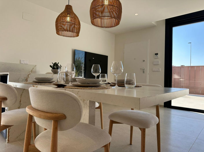 Image No.9-2 Bed Semi-Detached for sale