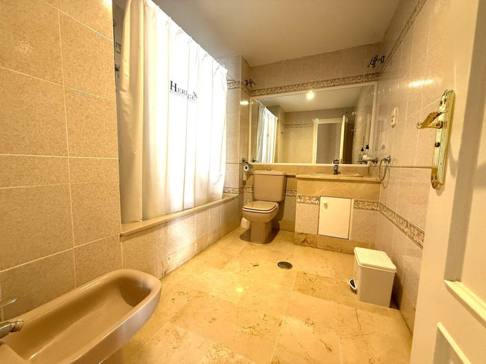 Image No.16-2 Bed Apartment for sale