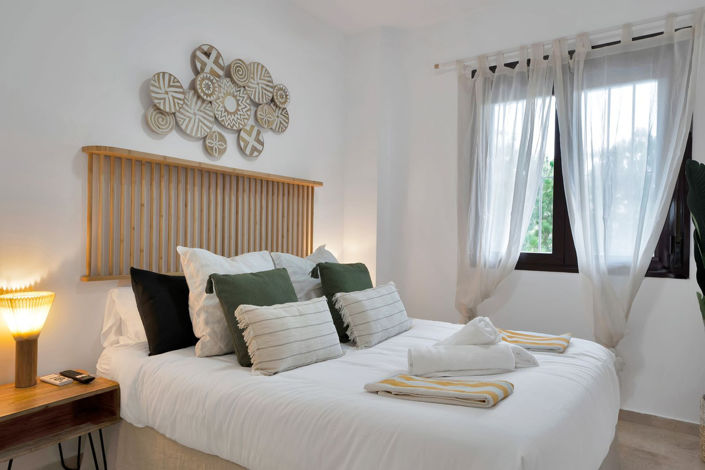 Image No.30-2 Bed Apartment for sale