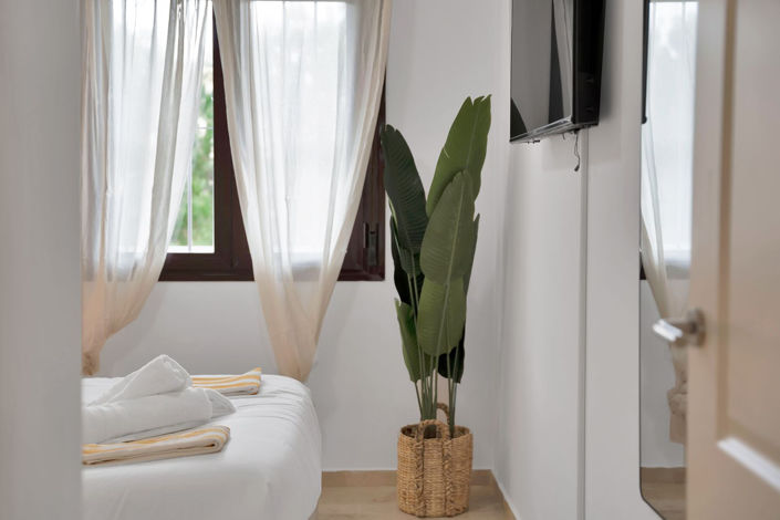 Image No.32-2 Bed Apartment for sale