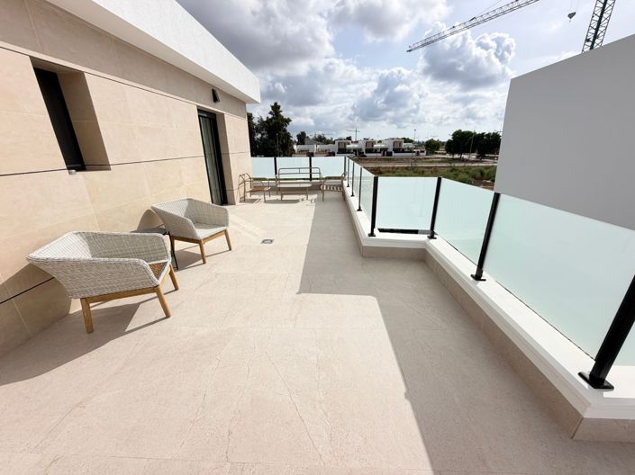 Image No.39-3 Bed Villa for sale
