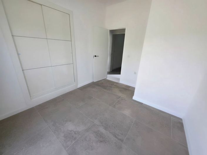 Image No.16-3 Bed Apartment for sale