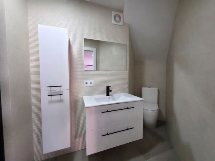 Image No.20-3 Bed Apartment for sale