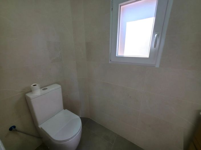 Image No.22-3 Bed Apartment for sale