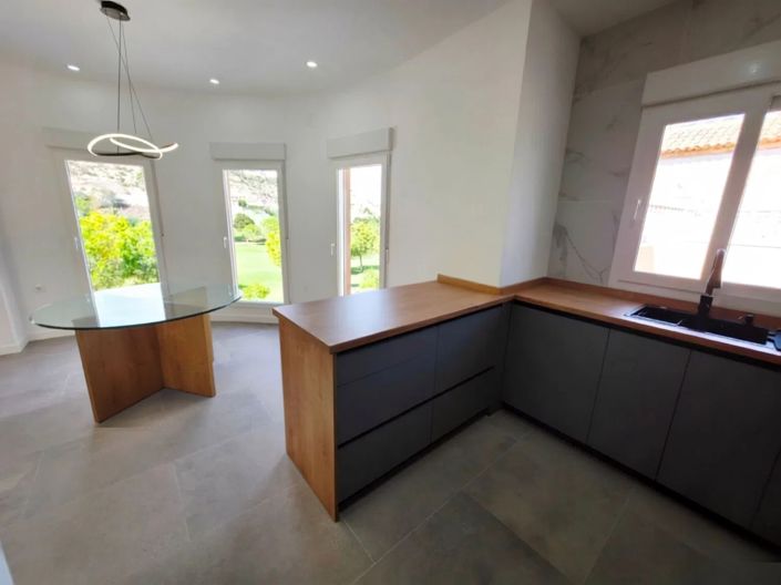Image No.7-3 Bed Apartment for sale