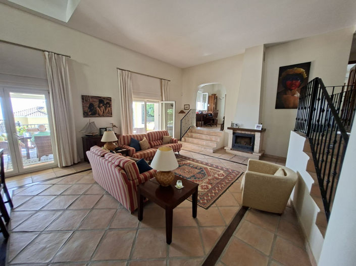 Image No.7-4 Bed Villa for sale