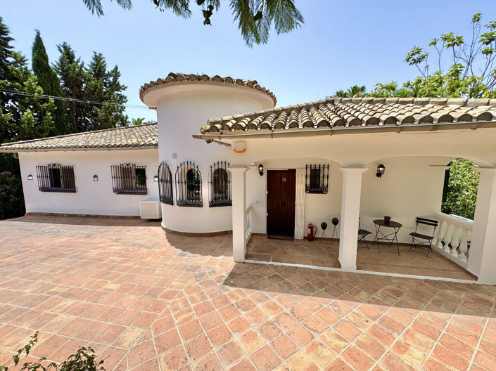 Image No.4-6 Bed Villa for sale