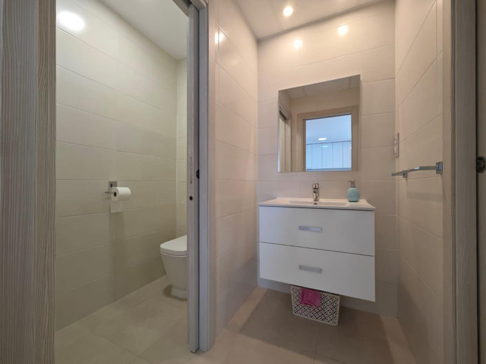 Image No.18-2 Bed Apartment for sale