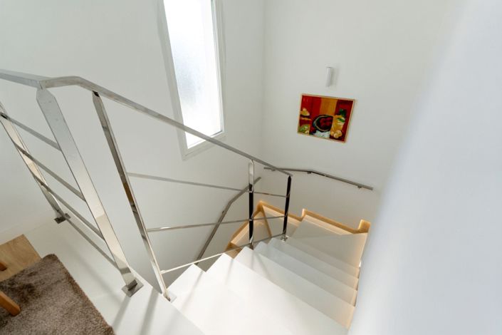 Image No.25-2 Bed Semi-Detached for sale
