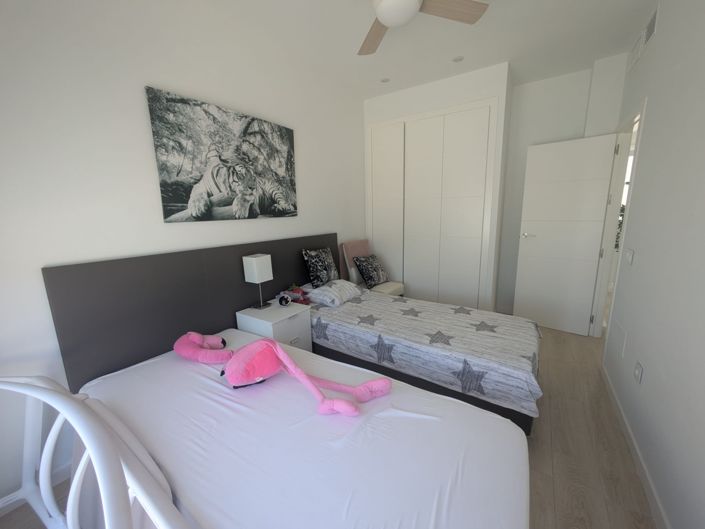 Image No.27-3 Bed Villa for sale