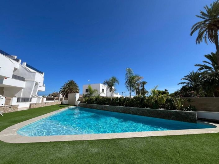 Image No.24-3 Bed Bungalow for sale