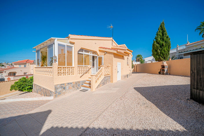 Image No.2-Villa de 5 chambres à vendre à Ciudad Quesada