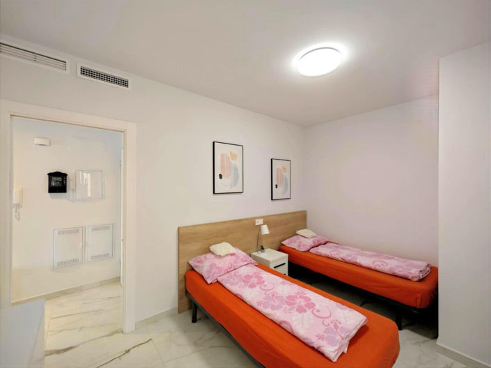 Image No.12-2 Bed Apartment for sale