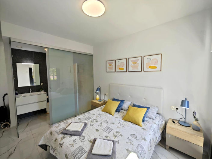 Image No.9-2 Bed Apartment for sale