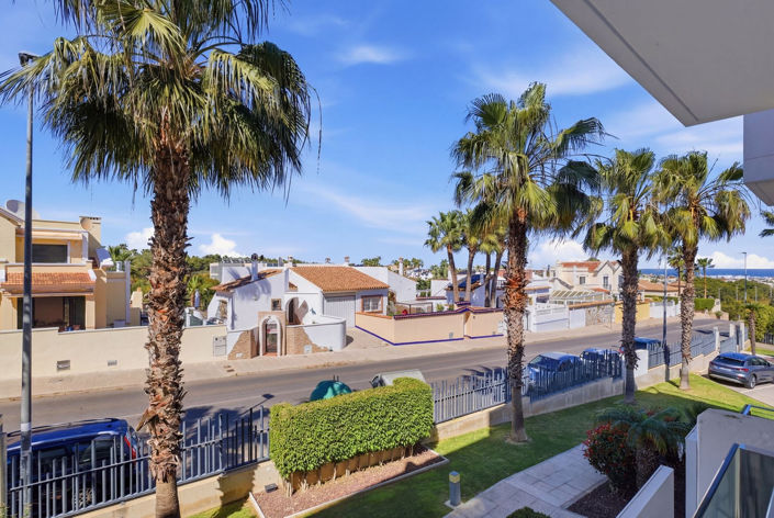 Image No.25-Appartement de 2 chambres à vendre à Orihuela Costa