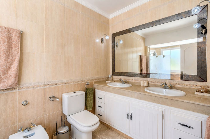 Image No.41-Jumelé de 4 chambres à vendre à Marbella