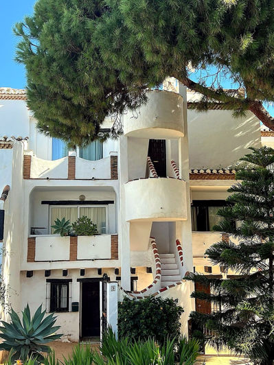 Image No.19-2 Bed Apartment for sale