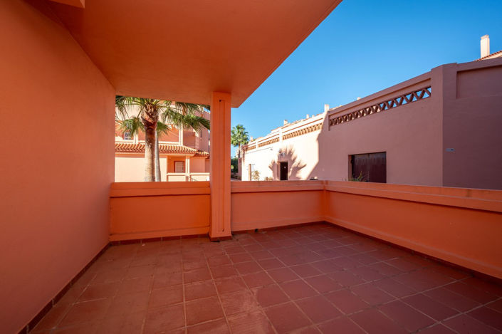 Image No.21-3 Bed Apartment for sale