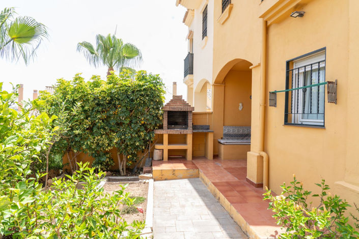 Image No.17-3 Bed Semi-Detached for sale