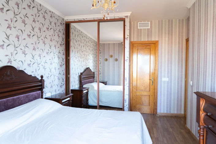 Image No.19-3 Bed Semi-Detached for sale