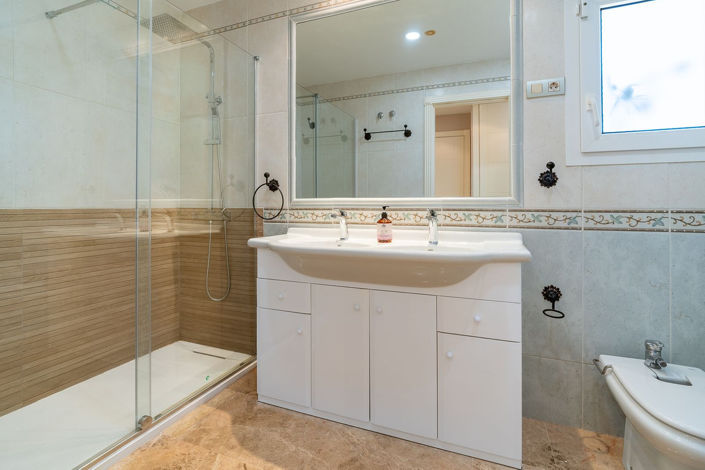 Image No.19-3 Bed Penthouse for sale
