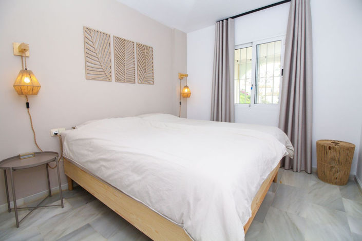 Image No.20-2 Bed Apartment for sale