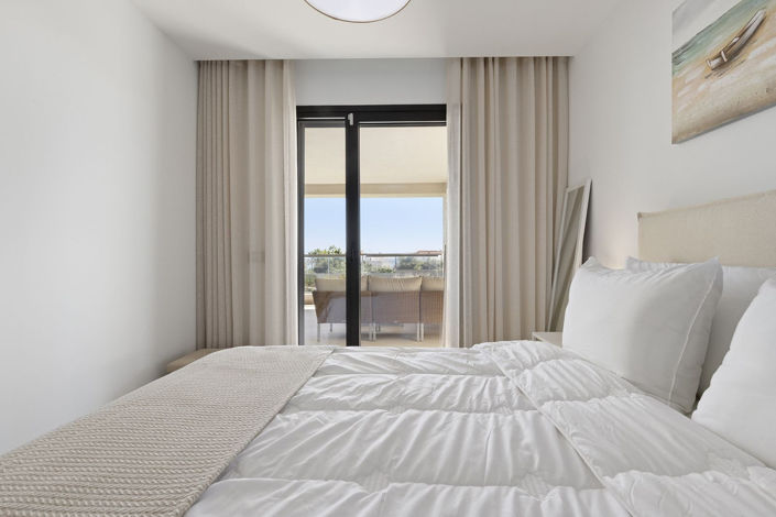 Image No.26-3 Bed Apartment for sale