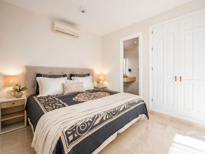 Image No.24-5 Bed Villa for sale