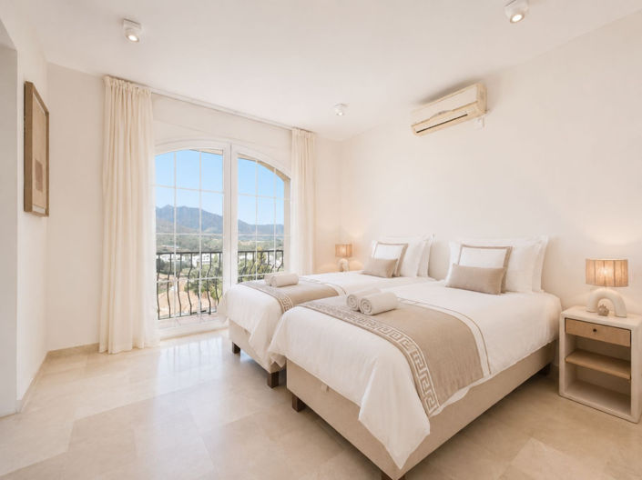 Image No.43-5 Bed Villa for sale